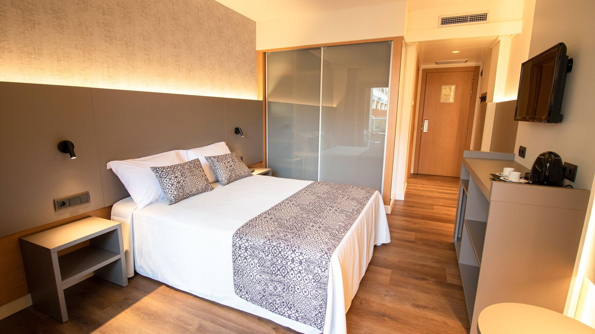 Golden Bahia De Tossa & Spa 4* Sup. Tossa de Mar Exterior photo